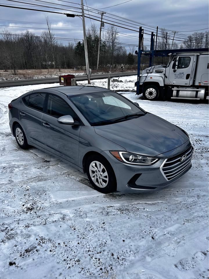 2018 Hyundai Elantra SE
